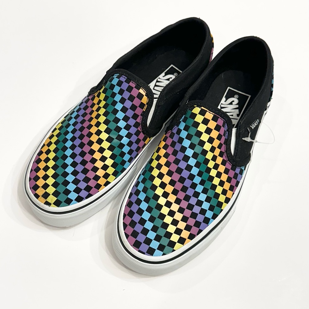 Vans “Off The Wall” Asher Rainbow Checker Sneakers